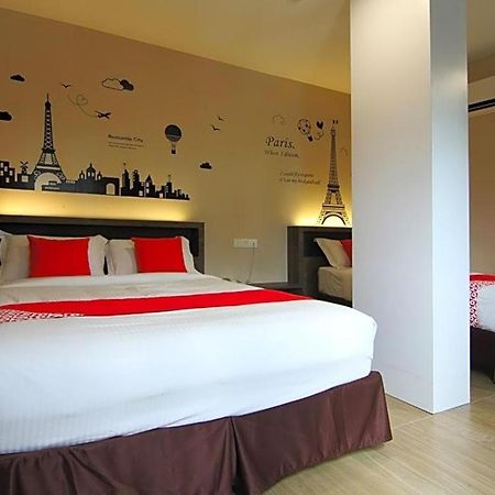 Sunlight Hotel Kulai Exterior photo